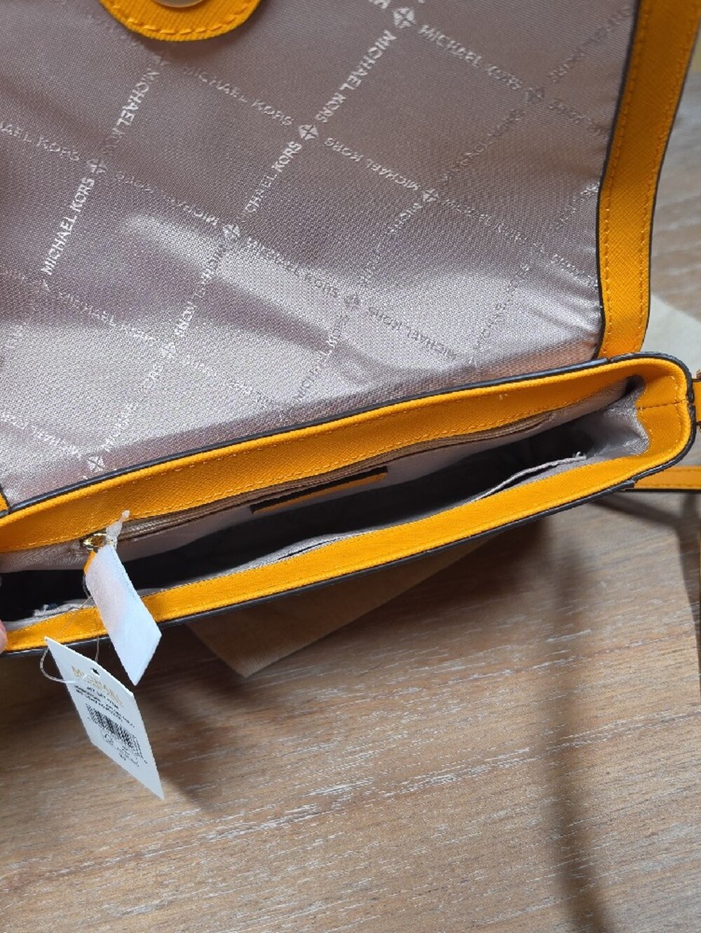 Michael Kors Signature JetSet MK Crossbody (NWT) w/ Matching Card Holder (NWOT) - Picture 9 of 14
